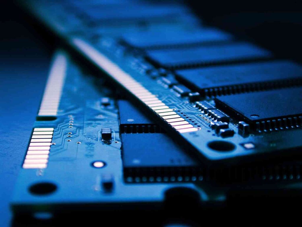 How Does Dram Differ From Other Types Of Memory?